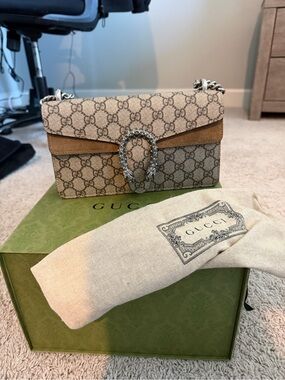 Gucci Beige GG Supreme Shoulder Bag with Tan Suede Trim and Silver-Tone Hardware